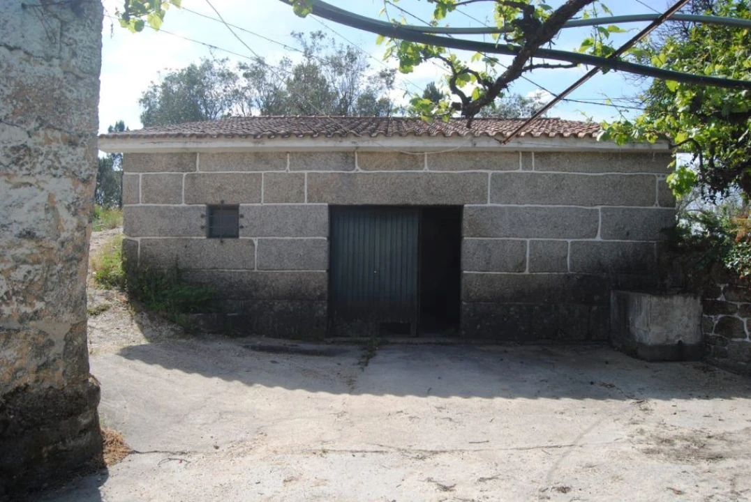 Quinta T3 para Venda em Salvador do Monte Foto 7