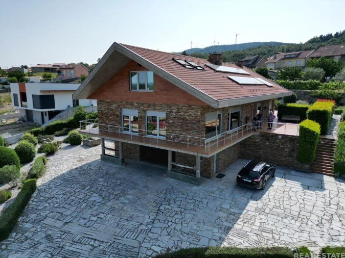 Moradia T5 para Venda em Bornes de Aguiar Foto 26