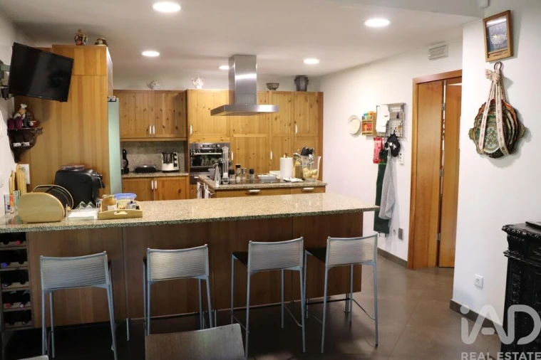 Moradia T5 para Venda em Bornes de Aguiar Foto 19