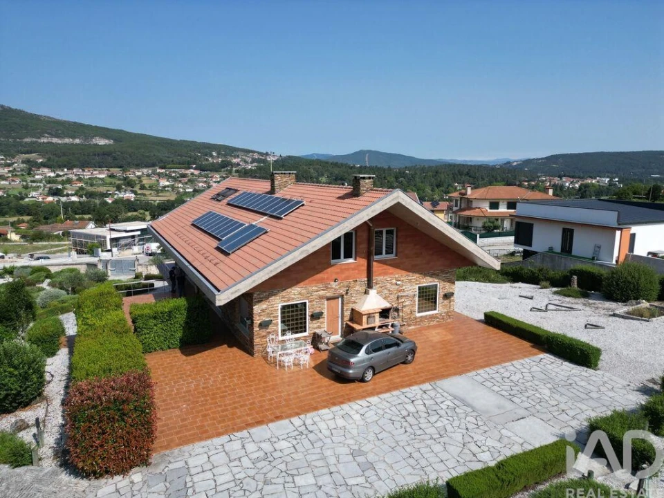 Moradia T5 para Venda em Bornes de Aguiar Foto 27