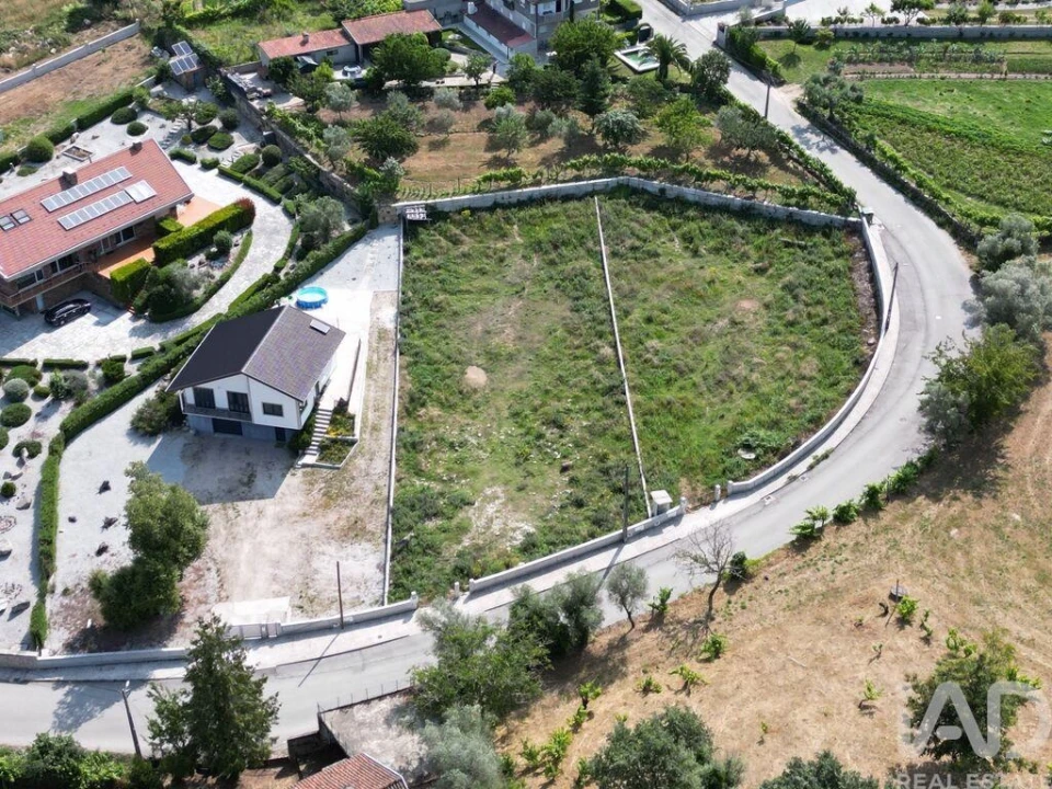 Terreno para Venda em Bornes de Aguiar Foto 21