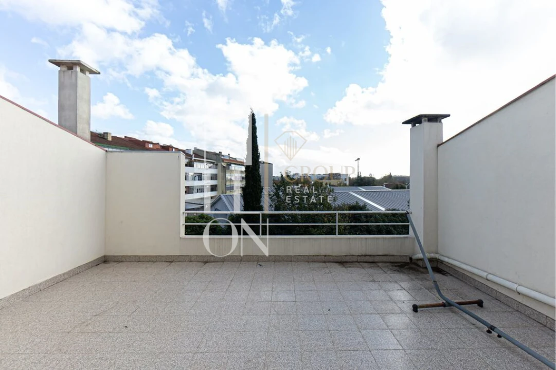 Moradia T4 para Venda em São Mamede de Infesta e Senhora da Hora Foto 9