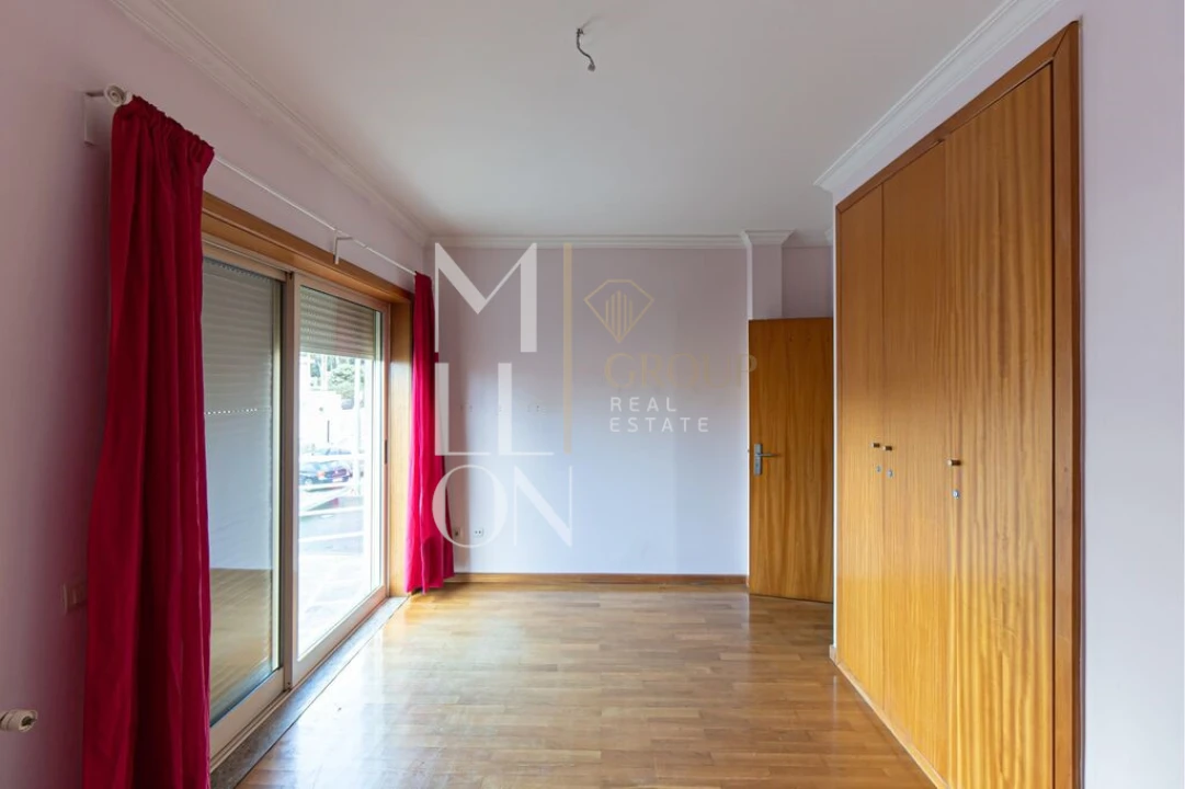 Moradia T4 para Venda em São Mamede de Infesta e Senhora da Hora Foto 18