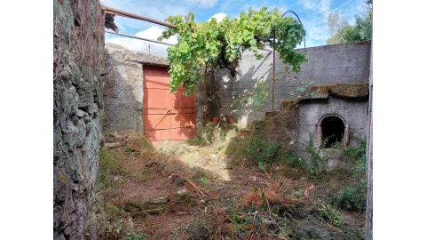 Moradia T2 para Venda em Povolide