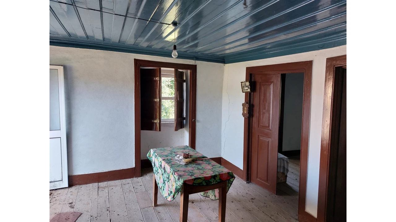 Moradia T2 para Venda em Povolide Foto 6