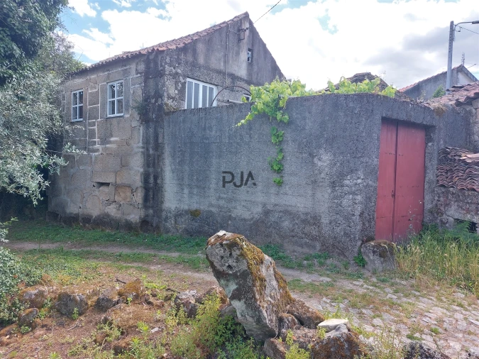 Moradia T2 para Venda em Povolide Foto 4