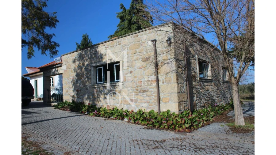 Moradia T5 para Venda em Barreira