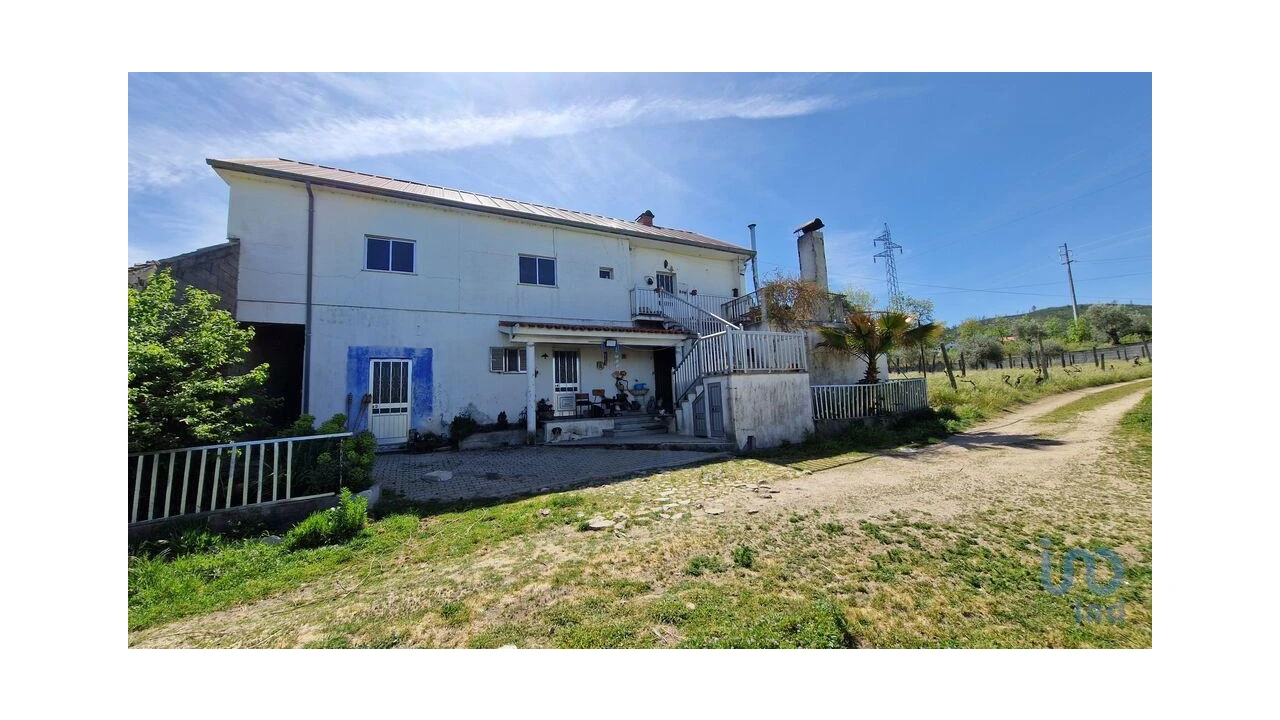 Moradia T4 para Venda em Penso e Freixinho Foto 3