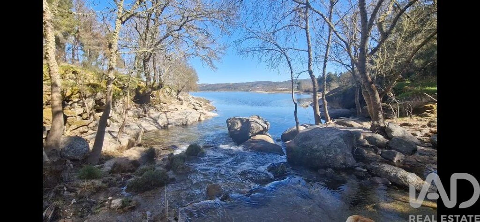 Moradia T4 para Venda em Penso e Freixinho Foto 17