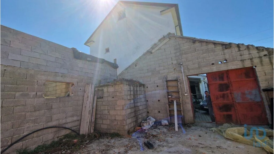 Moradia T4 para Venda em Penso e Freixinho Foto 9