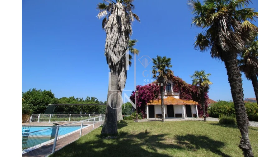 Moradia T4 para Venda em Bustos, Troviscal e Mamarrosa