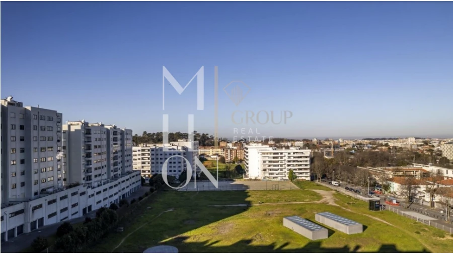 Apartamento T2 para Venda em Paranhos Foto 6