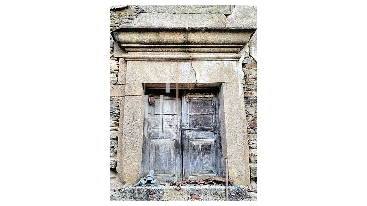 Moradia T15 para Venda em Frechas Foto 13