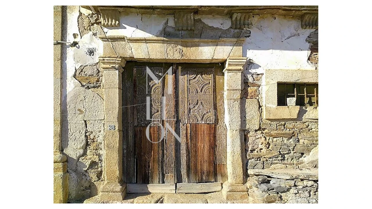 Moradia T15 para Venda em Frechas Foto 9