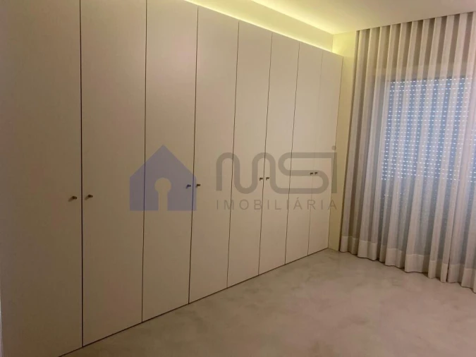 Apartamento T3 para Venda em Aldoar, Foz do Douro e Nevogilde Foto 41