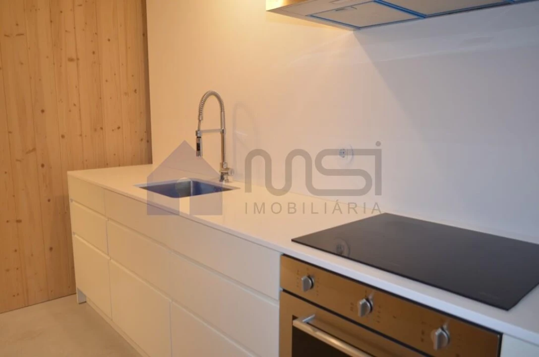 Apartamento T3 para Venda em Aldoar, Foz do Douro e Nevogilde Foto 25