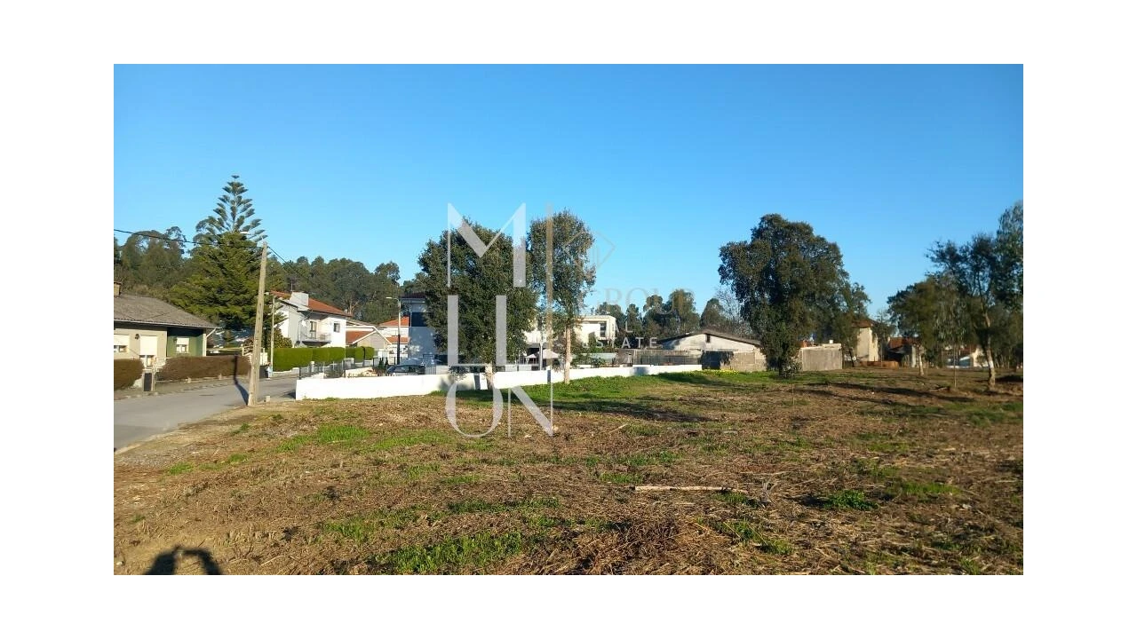 Terreno para Venda em Oliveira do Douro Foto 17