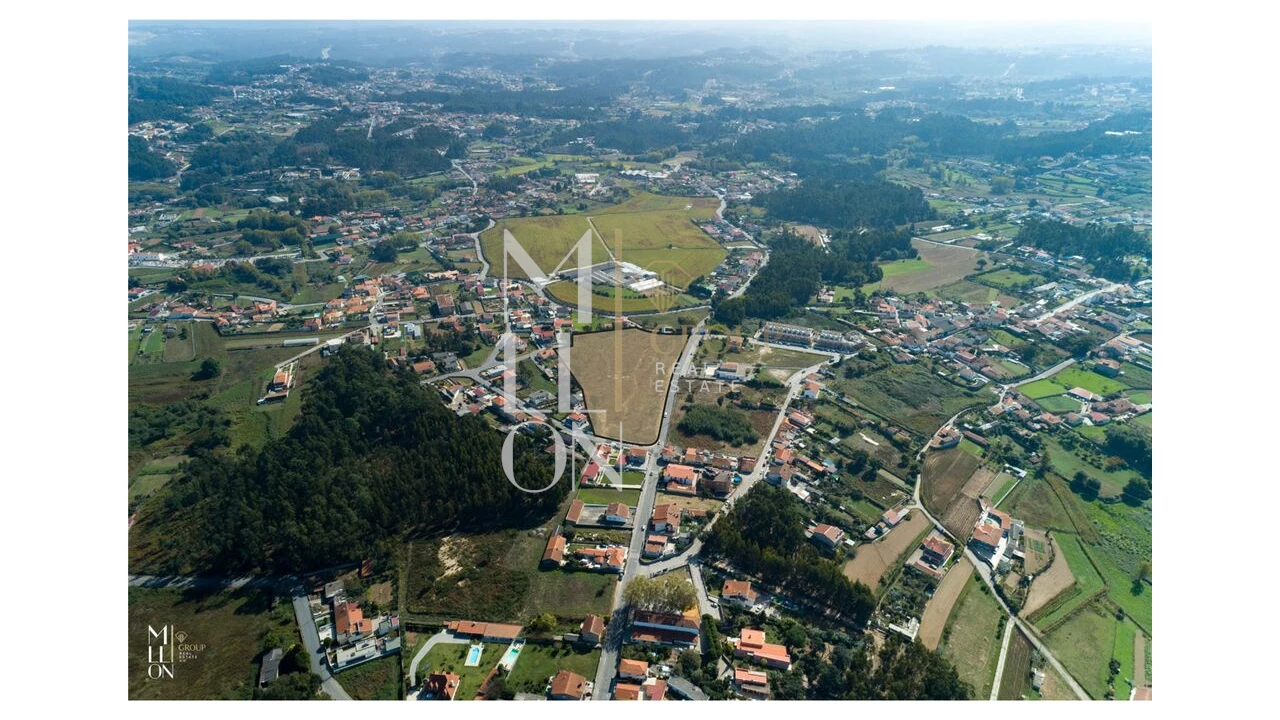 Terreno para Venda em Oliveira do Douro Foto 5