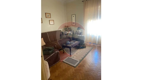 Apartamento T3 para Venda em Marvila, Ribeira Santarém, São Salvador, São Nicolau