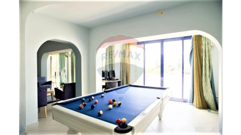 Apartamento T1 para Venda em Albufeira e Olhos de Água