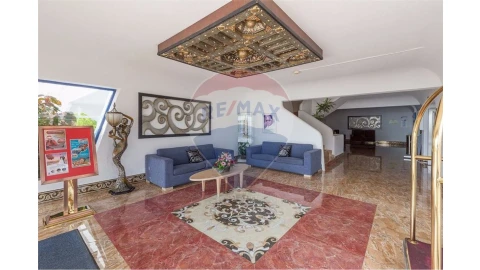 Apartamento T1 para Venda em Albufeira e Olhos de Água