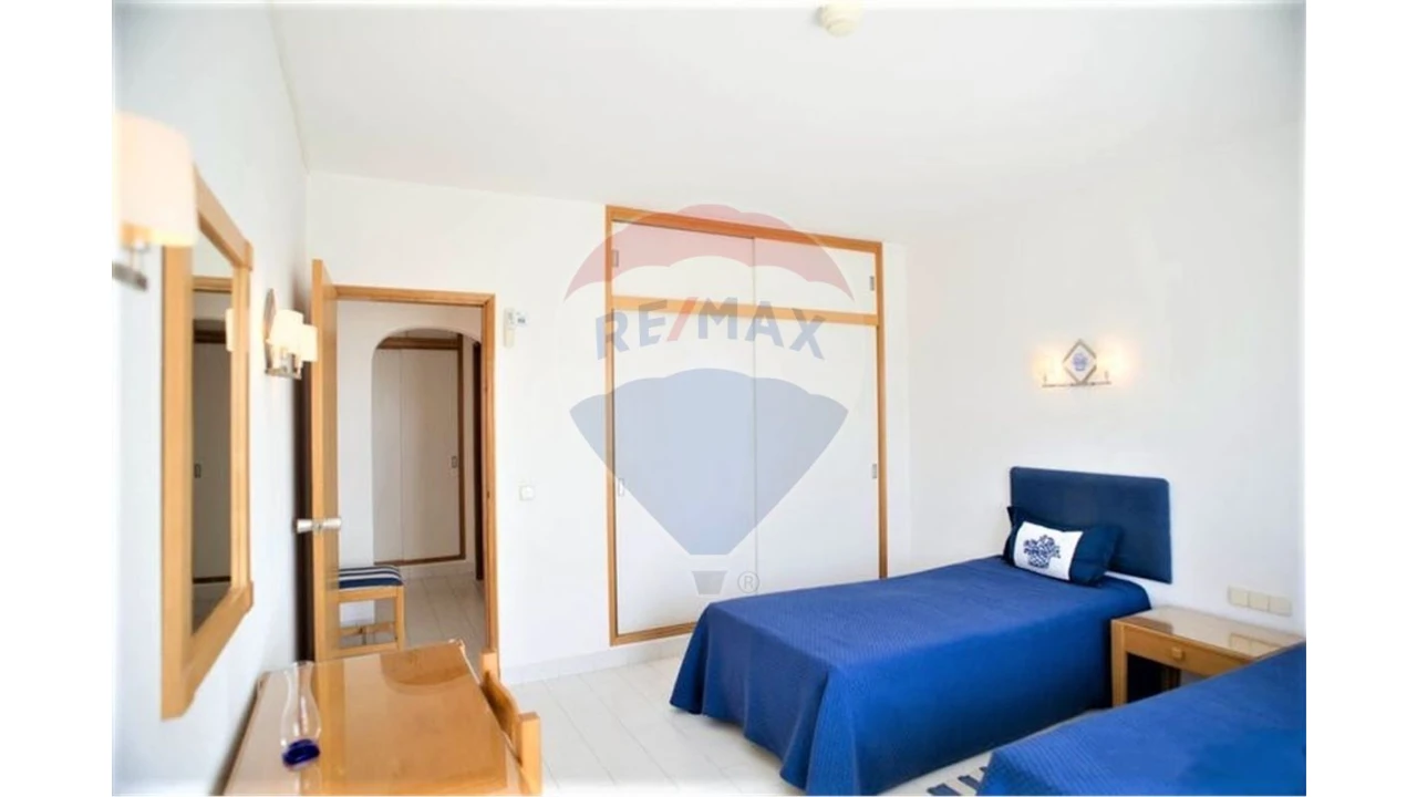 Apartamento T1 para Venda em Albufeira e Olhos de Água Foto 14