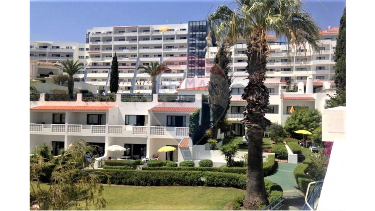 Apartamento T1 para Venda em Albufeira e Olhos de Água Foto 1