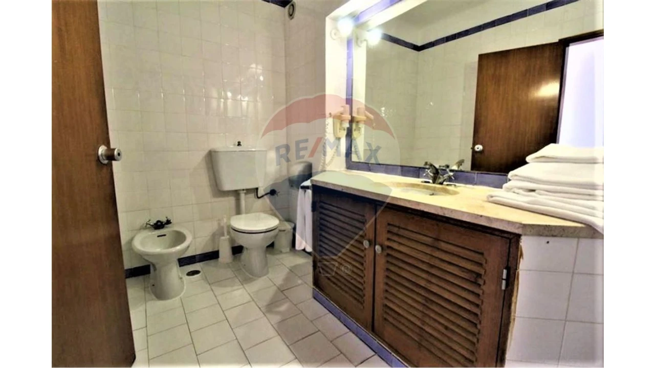 Apartamento T1 para Venda em Albufeira e Olhos de Água Foto 22
