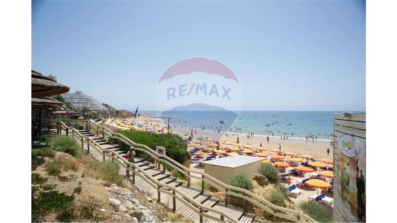 Apartamento T1 para Venda em Albufeira e Olhos de Água Foto 34