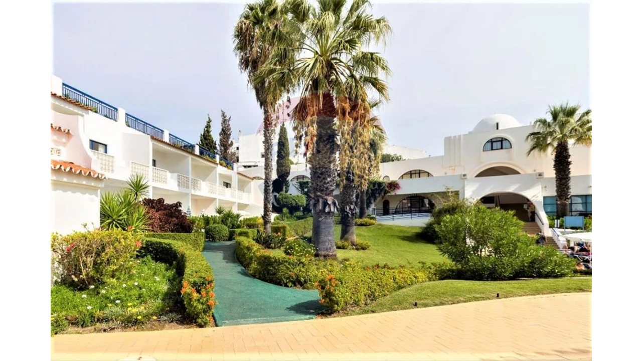 Apartamento T1 para Venda em Albufeira e Olhos de Água Foto 7