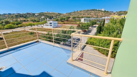 Apartamento T3 para Venda em Albufeira e Olhos de Água
