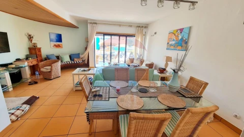 Apartamento T3 para Venda em Albufeira e Olhos de Água