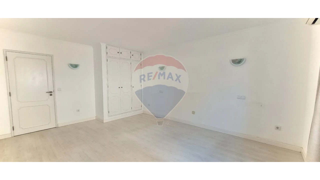 Loja para Venda em Albufeira e Olhos de Água Foto 5