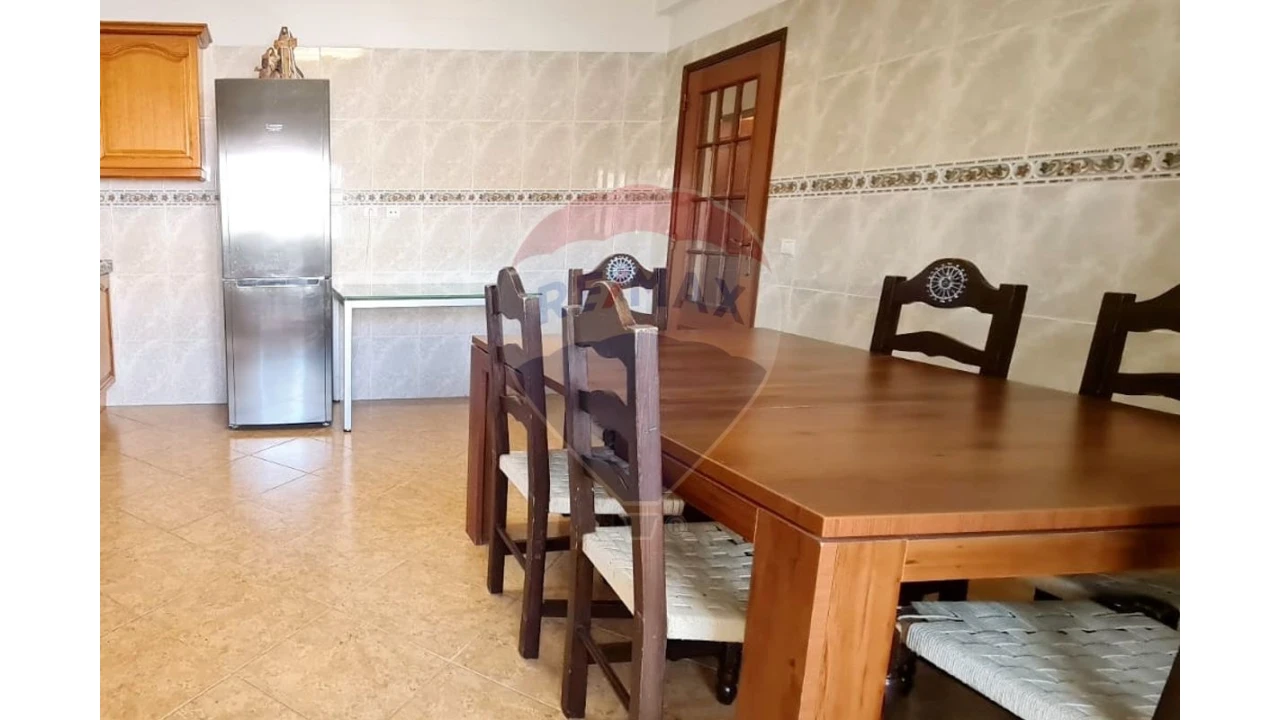 Moradia T4 para Venda em Paderne Foto 4