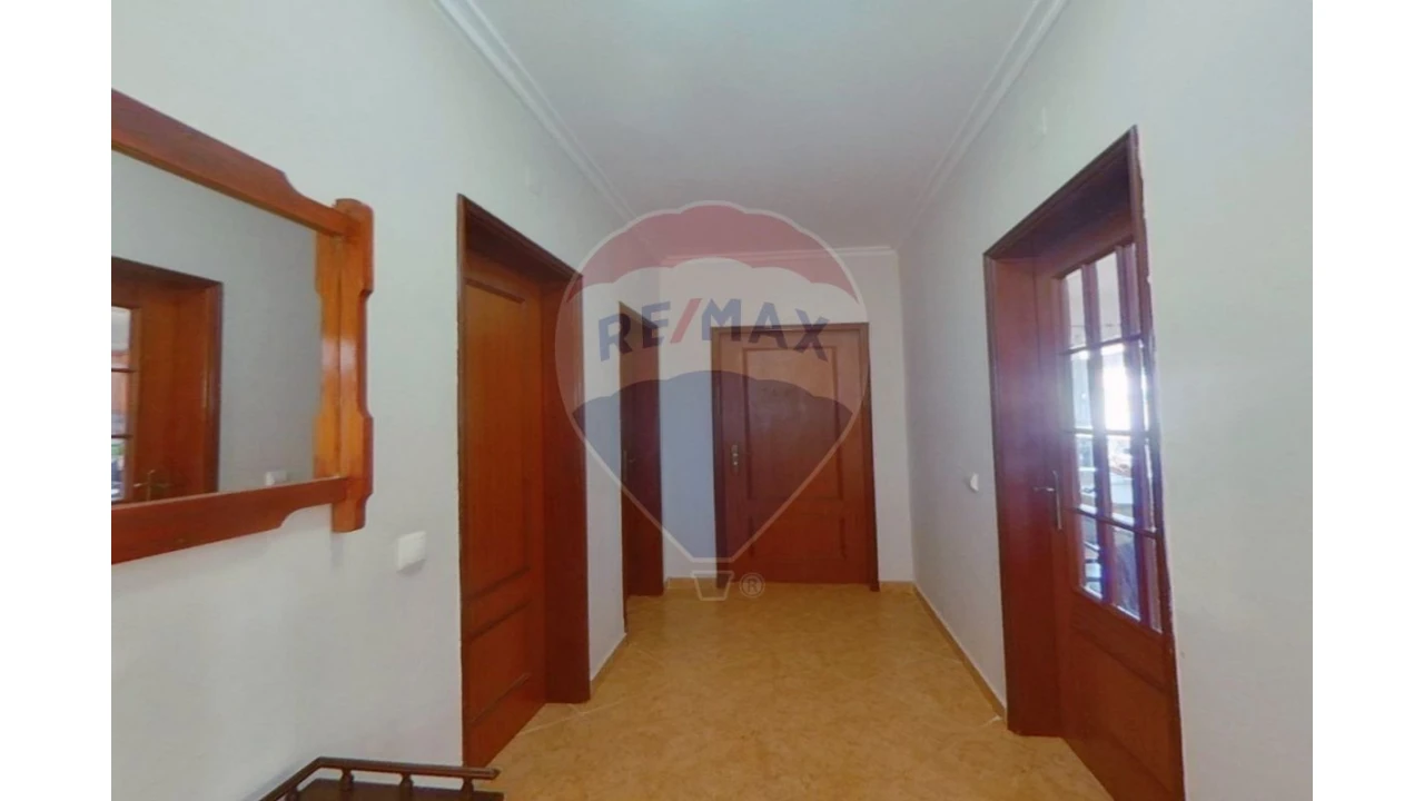 Moradia T4 para Venda em Paderne Foto 2