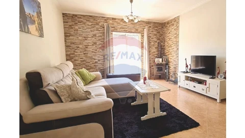 Moradia T4 para Venda em Paderne