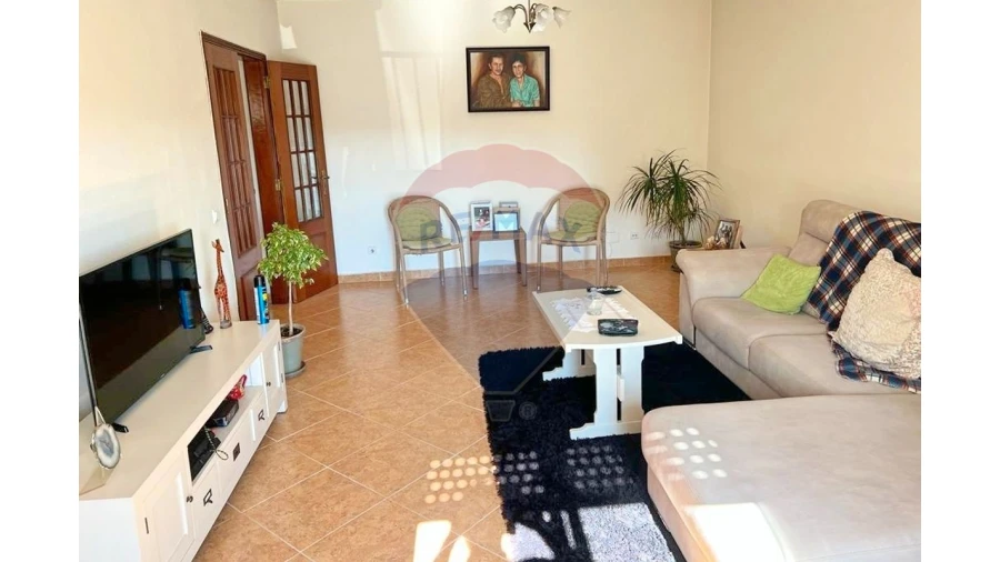 Moradia T4 para Venda em Paderne Foto 6
