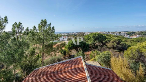 Moradia T4 para Venda em Albufeira e Olhos de Água