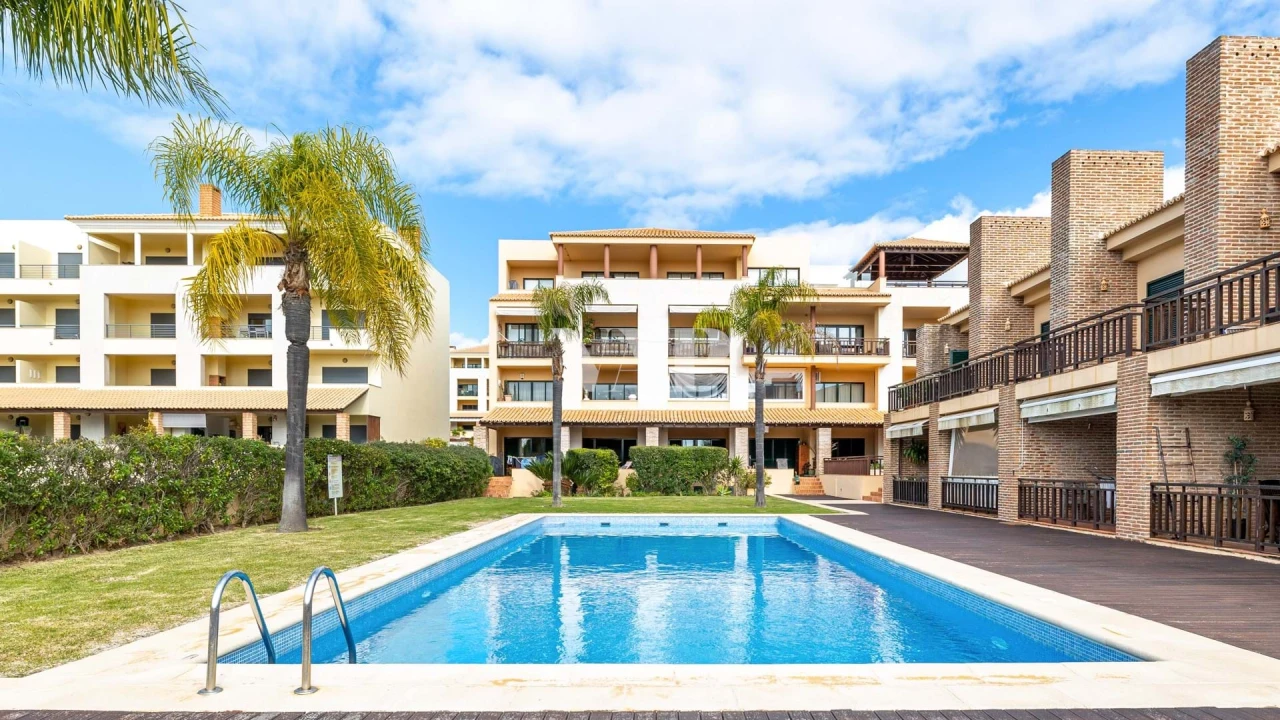 Apartamento T2 para Venda em Quarteira Foto 1