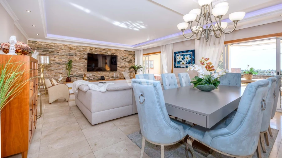Apartamento T2 para Venda em Quarteira Foto 4