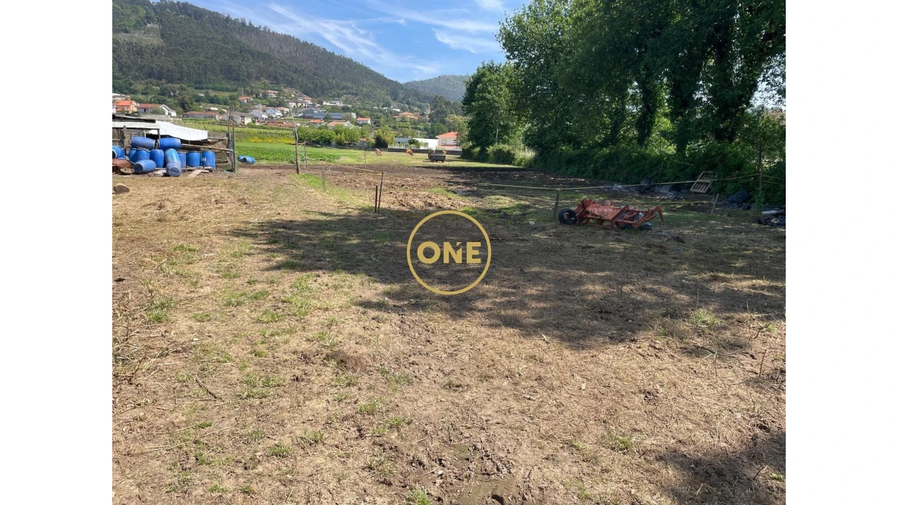 Terreno para Venda em Santo Tirso, Couto (Santa Cristina e São Miguel) e Burgães Foto 13