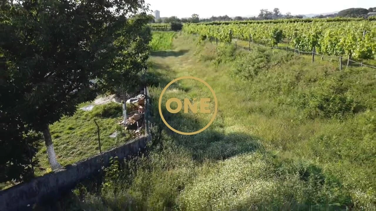 Terreno para Venda em Santo Tirso, Couto (Santa Cristina e São Miguel) e Burgães Foto 3