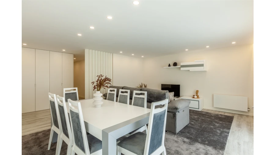 Apartamento T3 para Arrendamento férias em Apúlia e Fão Foto 27