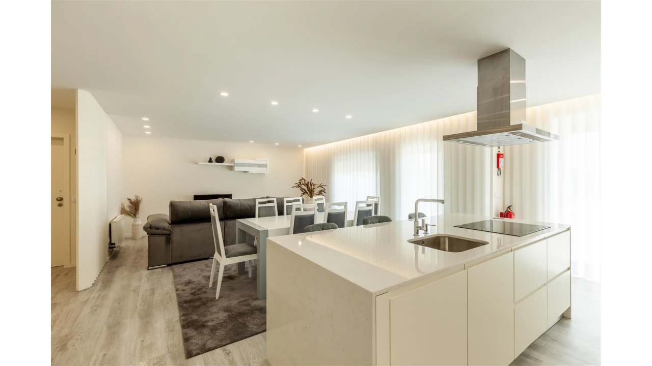 Apartamento T3 para Arrendamento férias em Apúlia e Fão Foto 6