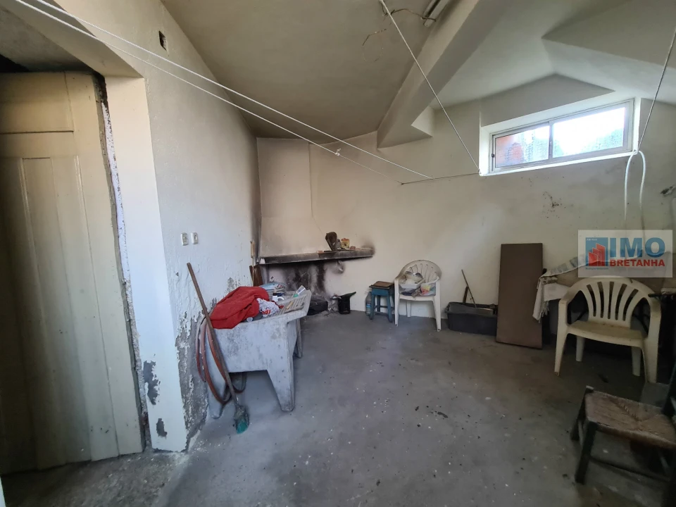 Moradia T3 para Venda em Póvoa de Rio de Moinhos e Cafede Foto 9