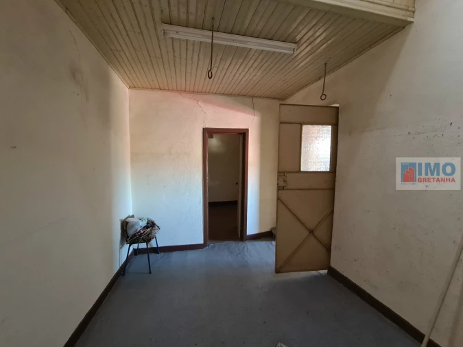 Moradia T3 para Venda em Póvoa de Rio de Moinhos e Cafede Foto 4