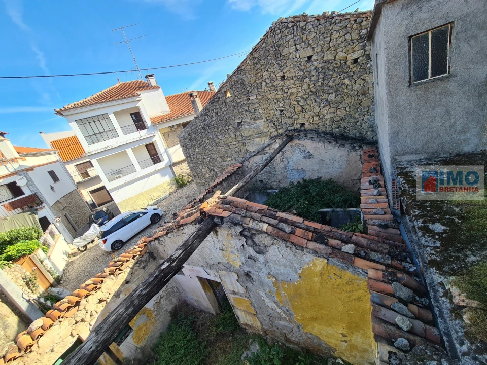 Moradia T3 para Venda em Póvoa de Rio de Moinhos e Cafede Foto 21