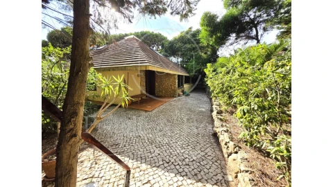 Moradia T2 para Arrendamento em Cascais e Estoril