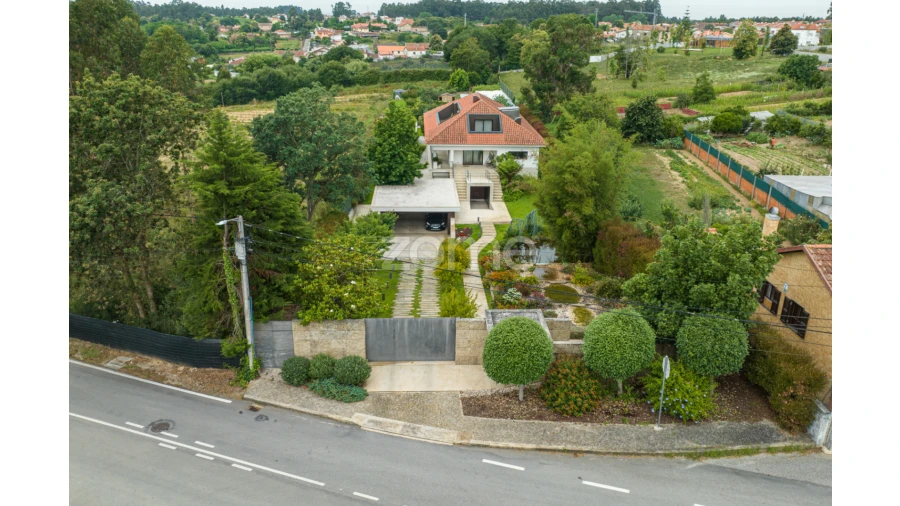 Moradia T4 para Venda em São Miguel do Souto e Mosteirô Foto 48