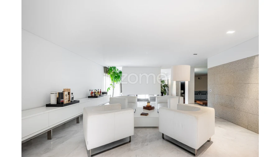 Moradia T4 para Venda em São Miguel do Souto e Mosteirô Foto 3